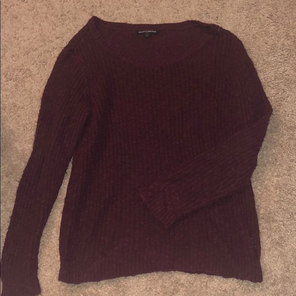 Brandy Melville Maroon sweater